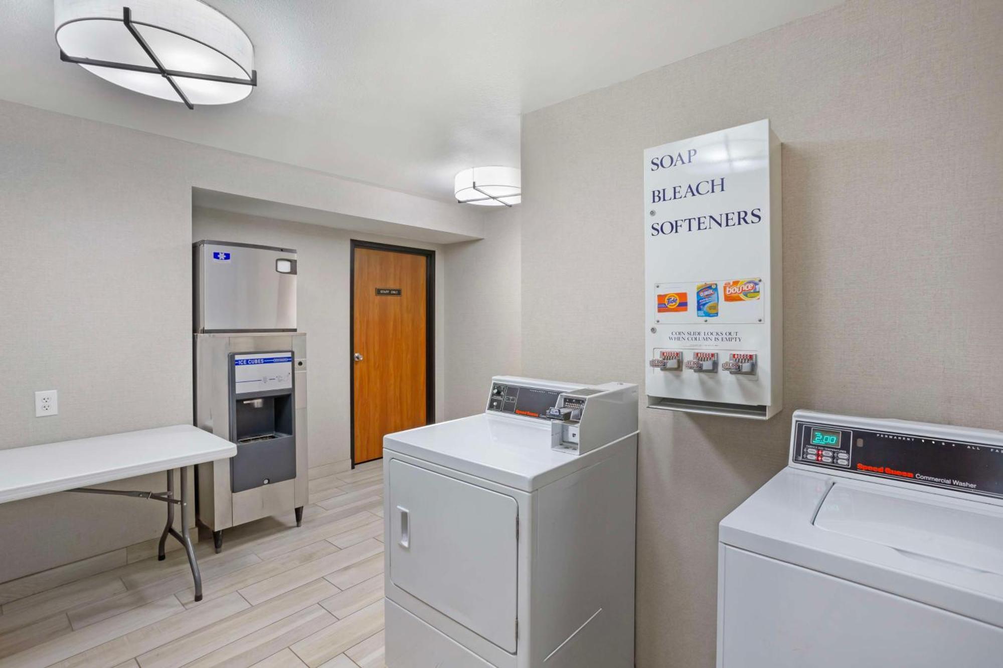 Best Western Holiday Hills Coalville Zewnętrze zdjęcie