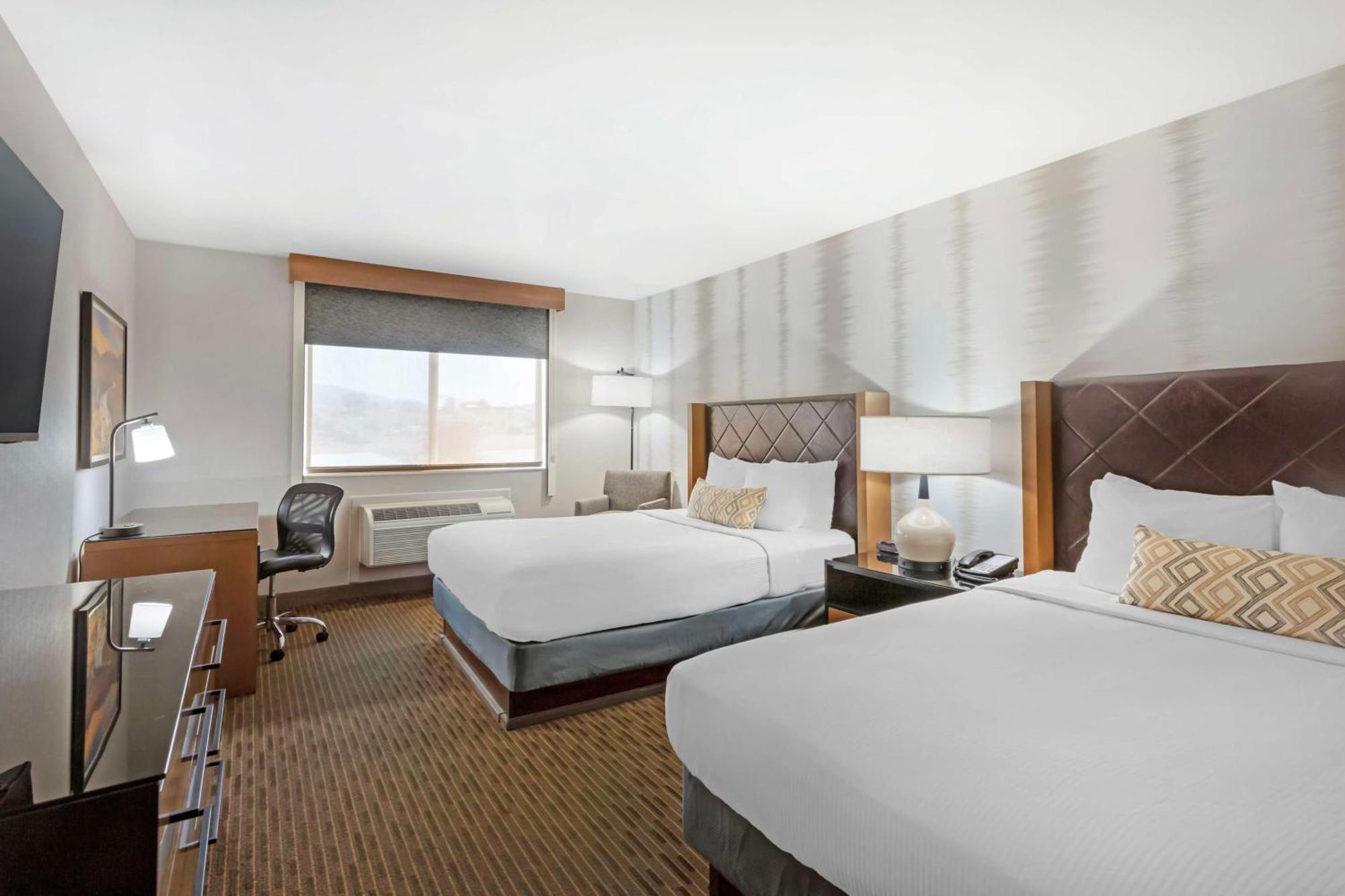 Best Western Holiday Hills Coalville Zewnętrze zdjęcie