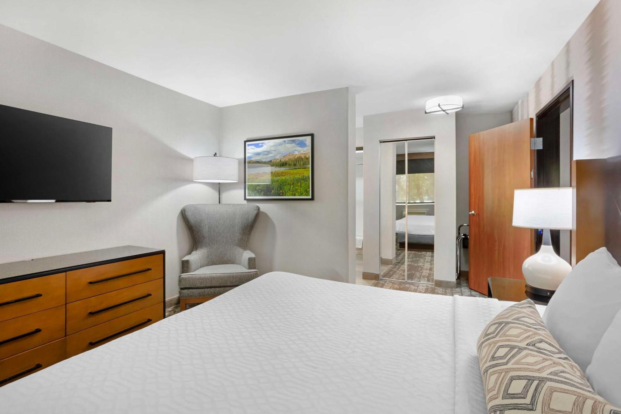 Best Western Holiday Hills Coalville Zewnętrze zdjęcie