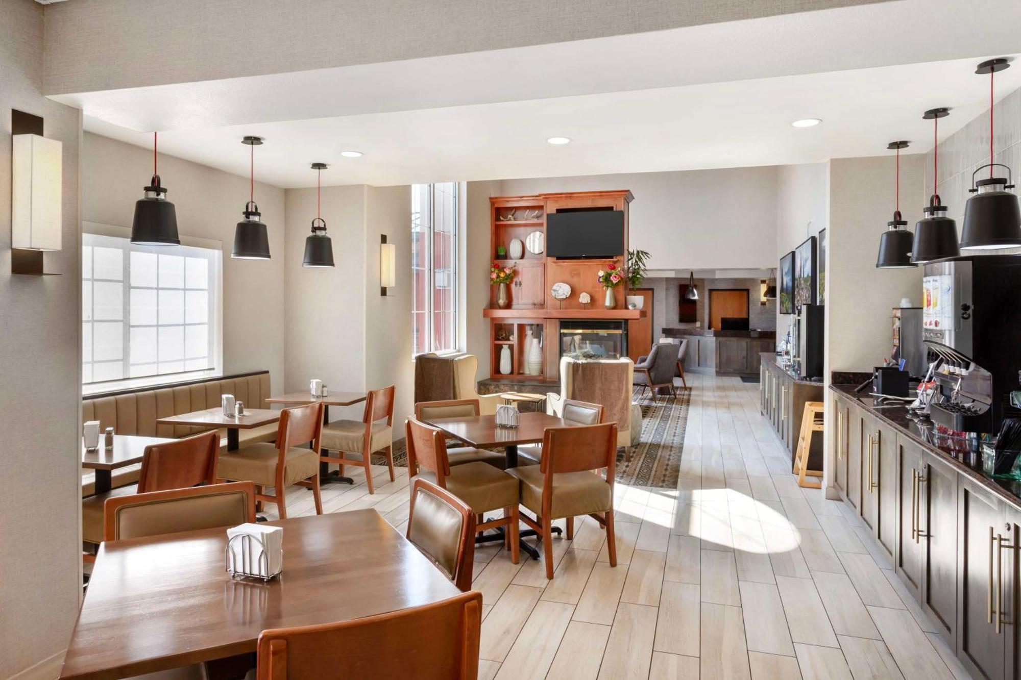 Best Western Holiday Hills Coalville Zewnętrze zdjęcie